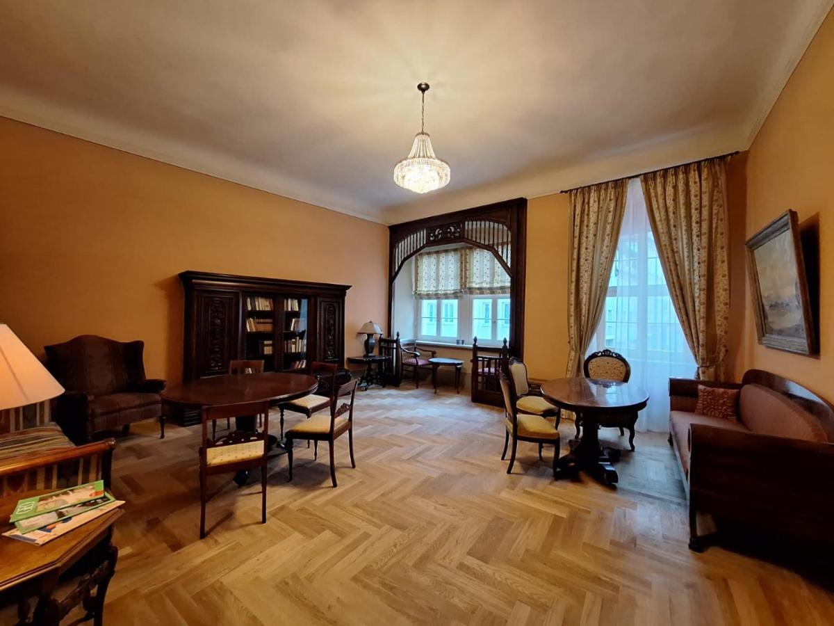 באוטזן Stadtpalais Marche-Suite Maximal 2 Personen Und 1 Kleinkind מראה חיצוני תמונה