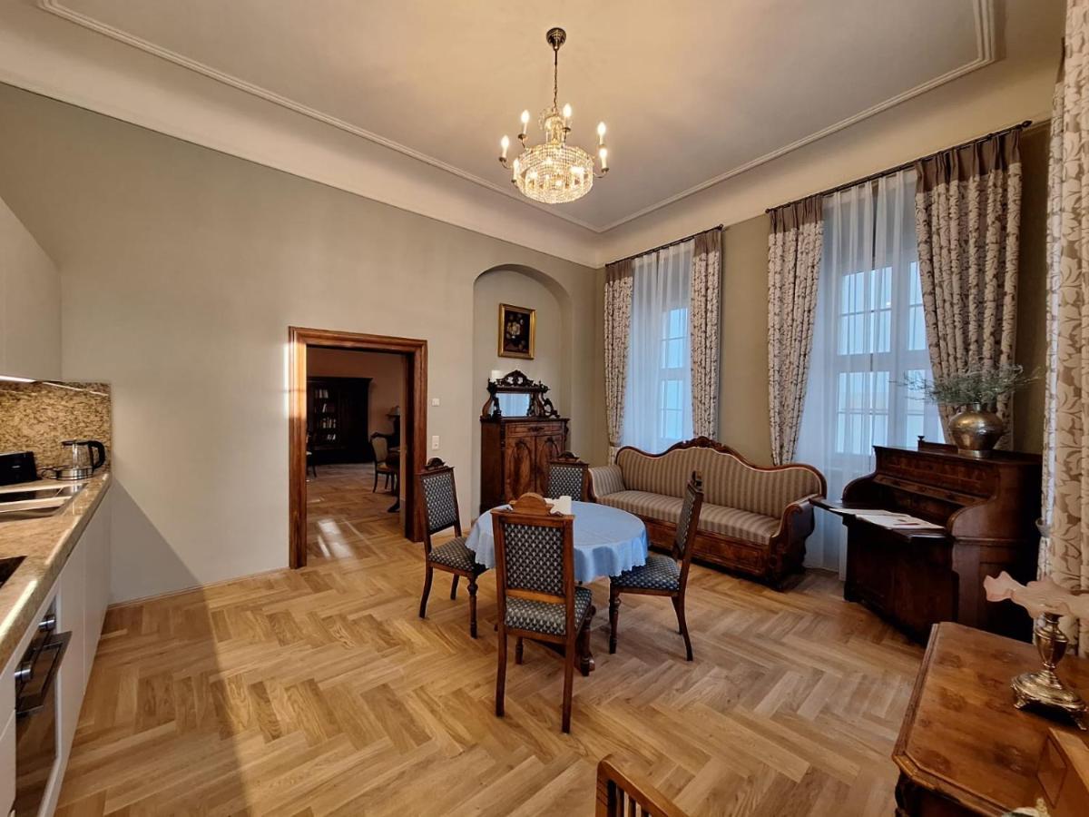 באוטזן Stadtpalais Marche-Suite Maximal 2 Personen Und 1 Kleinkind מראה חיצוני תמונה