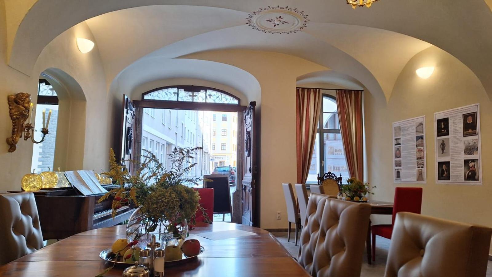 באוטזן Stadtpalais Marche-Suite Maximal 2 Personen Und 1 Kleinkind מראה חיצוני תמונה